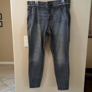 Apt. 9 jeans. NWT.